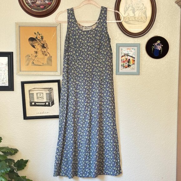 caroline wells Dresses & Skirts - Vintage 1990s Blue Floral Midi Dress